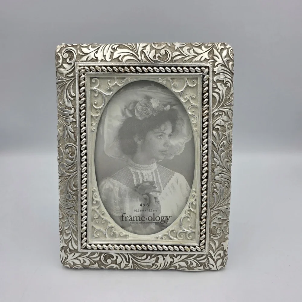 Frameology Ornate Silver on Resin Picture Frame 8x6 Etched Design 4x6 Photo 2003